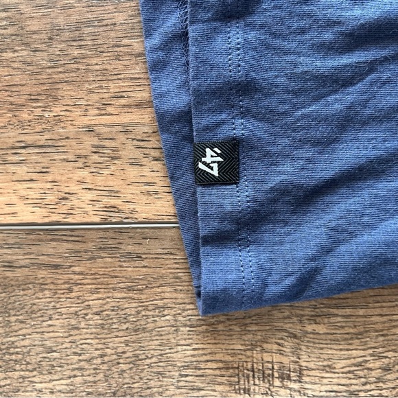 New Tennessee Titans 47 Brand NFL Men’s Graphic Shirt Tee Blue Size XL - Picture 6 of 9